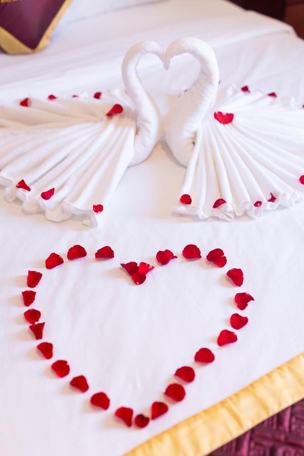 Ruby Bistro Hotel Hue Dış mekan fotoğraf
