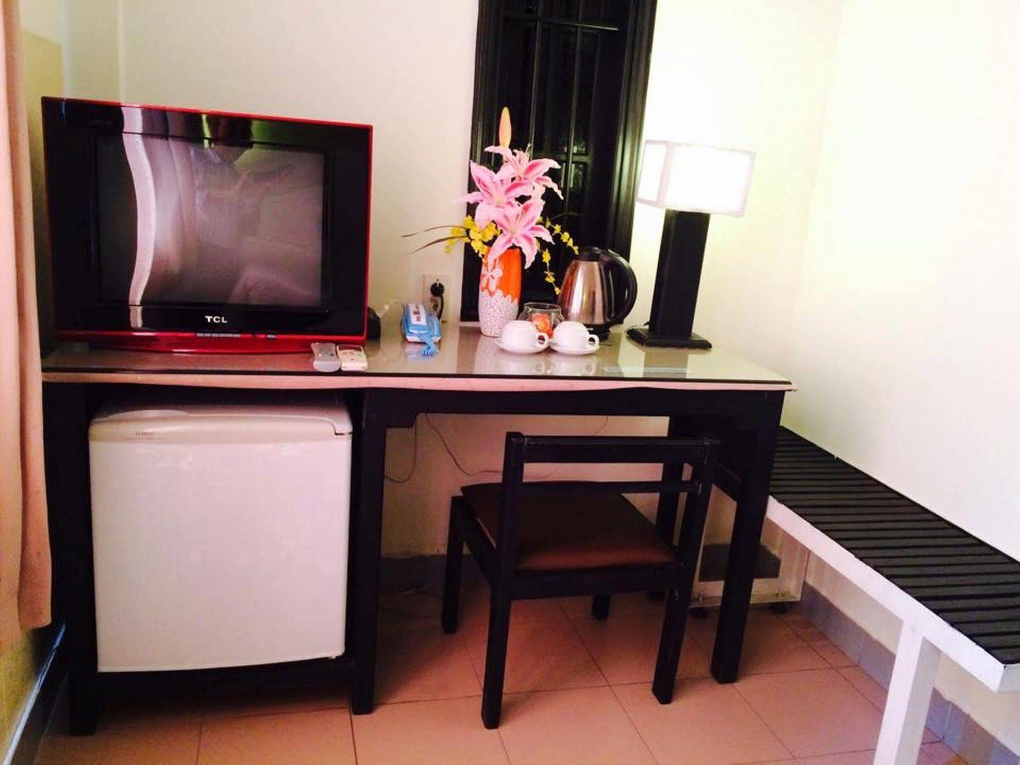 Ruby Bistro Hotel Hue Dış mekan fotoğraf